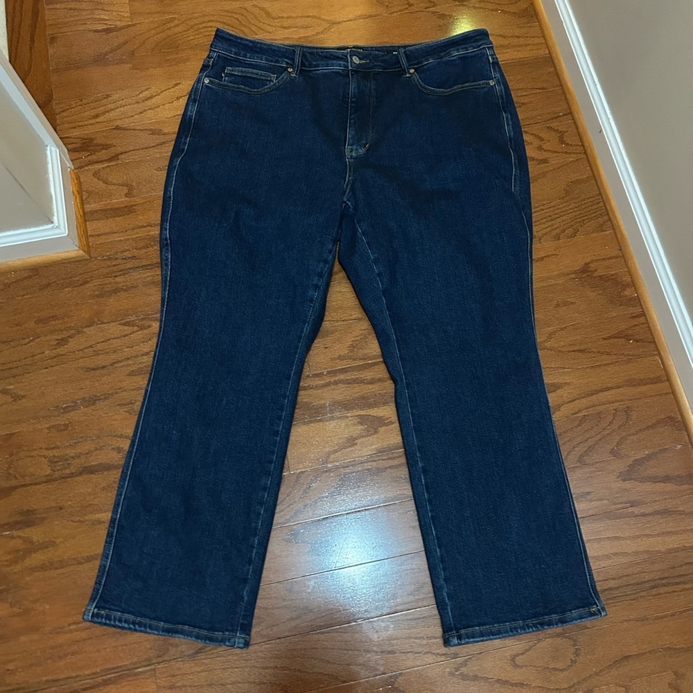 Classic Dark Wash Women’s Jeans - Dark Blue